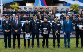 Con reconocimientos, mensaje institucional y desfile, la Policía de Misiones finalizó sus actividades por su 170° aniversario