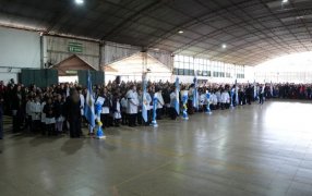 Con un multitudinario acto, la ciudad de Apóstoles celebró el Día de la Bandera y el 206° aniversario del paso a la inmortalidad del General Manuel Belgrano
