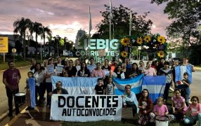 Colonia Liebig: Nuevamente docentes autoconvocados salieron a las calles, ante medidas que afectan sus condiciones salariales y la necesidad urgente de respuestas concretas