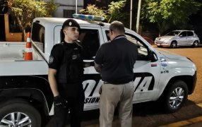 Apóstoles: Casi explotó el alcoholímetro, manejaba con 3,42 de alcohol en sangre y terminó detenido