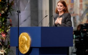 Quién es Ana Corina Sosa, la hija de María Corina Machado que recibió el Nobel representando a la líder opositora venezolana