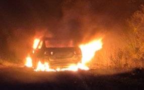 Incendio en jurisdicción de la localidad misionera de Cerro Corá: Un automóvil se prendió fuego sobre la Ruta Provincial Nº 3
