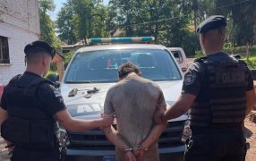 Intentó disparar contra la Policía de Misiones tras amenazar a vecinos, fue detenido en la ciudad de Eldorado