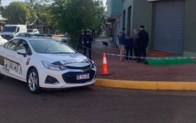 Oberá: Investigan la causa de la muerte de un hombre en la vía pública, cuando se dirigía hacia a un establecimiento educativo donde sería docente