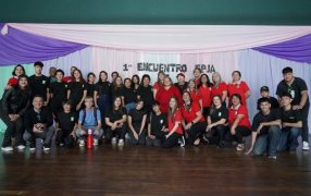 Apóstoles: Talento y Solidaridad en el Primer Encuentro de Peluqueros y Barberos, un evento que reunió a las EPJAS de la Supervisión Zona Sur y la Dirección de Adultos