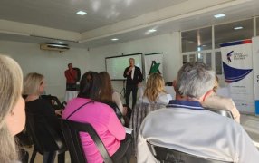 Apóstoles: Entidades financieras y crediticias brindaron una charla taller a comerciantes, industriales y empresarios del Municipio y la Región