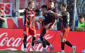 River Plate, semifinalista de la Copa Argentina, eliminó a Racing Club con el gol de  Maximiliano  Salas