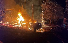 Incendio en un galpón fue controlado en la localidad misionera de 25 de Mayo, el foco ígneo se inició por causas que se tratan de establecer