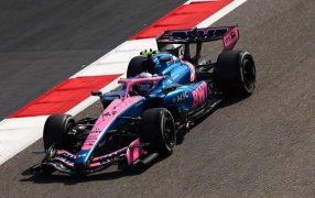 Franco Colapinto se mete entre los diez mejores en las pruebas de pretemporada de la Fórmula 1 del día miércoles en Bahréin, fue noveno