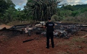 Se incendió un galpón en la localidad de Dos de Mayo, no hubo lesionados