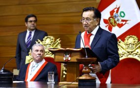 José María Balcázar es elegido Presidente interino de Perú tras la destitución de José Jerí