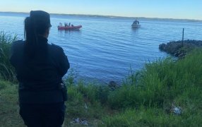 Posadas: Personal de la Prefectura Naval Argentina, hallaron el cuerpo del joven de 17 años que se habría sumergido a las aguas del Río Paraná