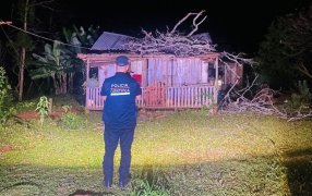Tragedia en la localidad de El Soberbio: Una bebé de tres meses murió tras la caída de una rama sobre una vivienda
