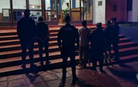 Misiones: Interceptaron un ómnibus en plena Ruta Nacional N° 14 tras disturbios provocados por tres pasajeros
