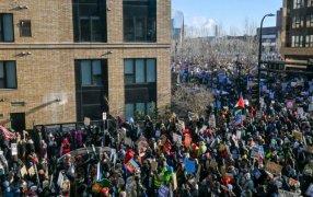 Estados Unidos: Autoridades investigan tiroteo en Minneapolis en el que un hombre murió a manos de Agentes Federales