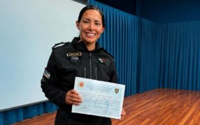La primera mujer de la Policía de Misiones en aprobar el Curso Nacional de Caballería volvió a destacarse en otra capacitación de élite