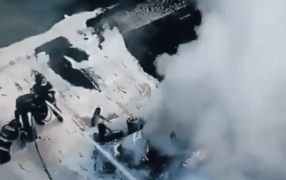 Tragedia aérea en San Pablo: una avioneta cayó en una avenida sobre un colectivo y hay al menos dos muertos