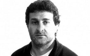 "La Cava" es un poema respecto al querido reportero gráfico José Luis Cabezas a quien asesinaron cuando yo tenía 6 años"