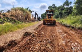 Programa Rutas Productivas: La Dirección Provincial de Vialidad de Misiones intensifica su trabajo en caminos terrados en los Municipios
