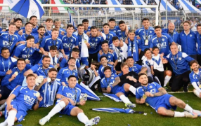 Con un 2 a 0 ante Central Córdoba de Santiago del Estero, Vélez Sarsfield se quedó con la Supercopa Argentina y ratificó su buen momento