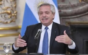 Este sábado, en el Otamendi: El Presidente Alberto Fernández se someterá a una endoscopia