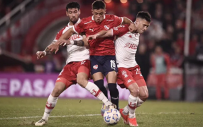 Huracán es el primer finalista del Torneo Apertura, venció a Independiente por penales