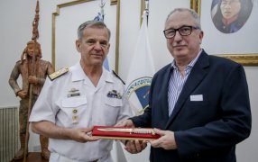 Misiones: El Gobernador recibió al Comandante a cargo del Área Naval Fluvial de la Armada Argentina
