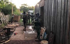 Megaoperativo "Amanecer": Siete detenidos, un narkokiosco desarticulado, secuestro de armas y objetos robados