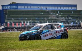 Turismo Pista en el Autódromo Parque Ciudad de San Jorge: El misionero Luciano Viana quiere cerrar una gran temporada