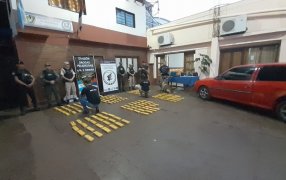 Misiones: Operativo cerrojo, persecución de un vehículo y secuestro de 142 ladrillos de marihuana