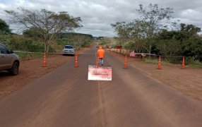 Apóstoles: Restauran la cinta asfáltica sobre la Ruta Provincial N° 1, tránsito por desvío señalizado