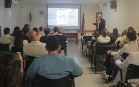 Especialista disertó sobre trasplante renal y progresión de la enfermedad crónica en el Hospital Dr. Ramón Madariaga en la ciudad misionera de Posadas