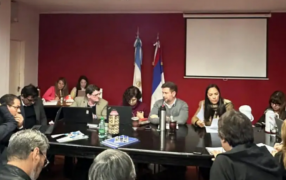 Misiones: El Gobierno Provincial acordó con gremios docentes un aumento salarial del 5,1% entre Julio y Septiembre