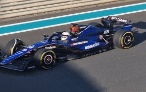 Fórmula 1: Carlos Sainz giró en el Williams por primera vez