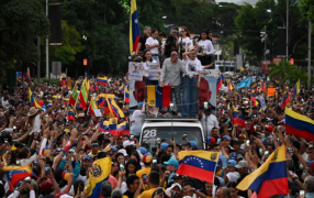 Venezuela: González Urrutia y Machado cerraron su campaña electoral ante miles de seguidores: “Estamos listos para votar, ganar y celebrar”
