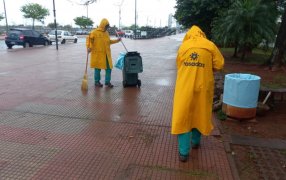 El Municipio posadeño despliega equipos de tareas tras las lluvias para garantizar seguridad