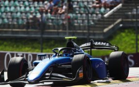 FIA Fórmula 2 en Austria: El argentino Franco Colapinto terminó segundo en Red Bull Ring, lideró durante más de la mitad de la carrera con el MP Motorsport, paró en boxes y tras colocar neumáticos nuevos realizó una remontada notable