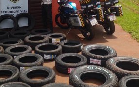 La Policía de Misiones secuestró casi cinco millones de pesos en neumáticos de contrabando