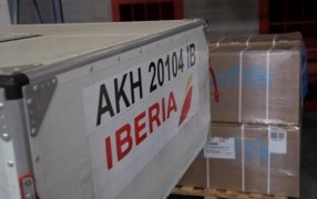 Iberia envía suministros humanitarios de UNICEF en sus aviones a América Latina y el Caribe para impulsar la supervivencia infantil