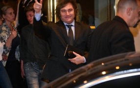 Javier Milei viaja a Estados Unidos: Lleva a Caputo y tendrá contactos con el FMI y el Departamento de Estado