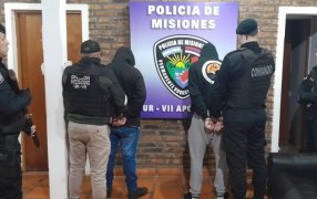La Policía de Misiones, desbarató una peligrosa banda que asaltó una conocida distribuidora en la ciudad de Apóstoles, hay detenidos, armas y dinero secuestrado