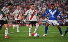 River Plate goleó a Vélez Sarsfield en el Monumental y selló su clasificación a los Playoffs del Torneo Apertura