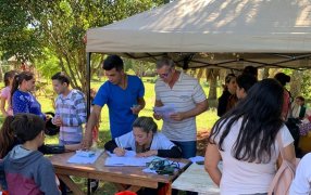 Apóstoles: El último fin de semana, entre operativos y caminatas, trascurrió las actividades del Candidato "Tito Vialey y su grupo de trabajo por el Municipio