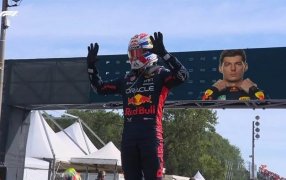 Fórmula 1, Gran Premio de Italia: Max Verstappen ganó la carrera en el Autódromo de Monza, logró un histórico récord, el mexicano Sergio Pérez, finalizó segundo y con el tercer puesto quedó el español Sainz