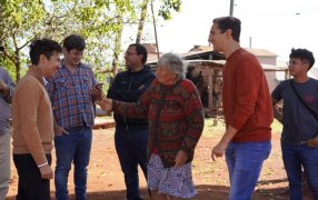 Gastón Caballero continua su recorrida enfocada en escuchar a los vecinos de Apóstoles