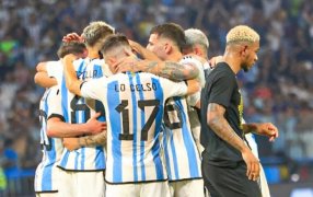 La Selección Argentina cerró su fiesta en Santiago del Estero con una goleada histórica