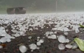 Alerta por lluvias fuertes y granizo en dos provincias para este Domingo de Pascua