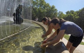 Tormentas en cinco provincias y lluvias en la Patagonia: Alerta roja por calor extremo en La Pampa, Neuquén y Río Negro