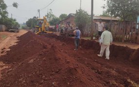 Apóstoles: Inversión municipal beneficia a barrios y caminos rurales, ejecutando diversos proyectos para la ciudad