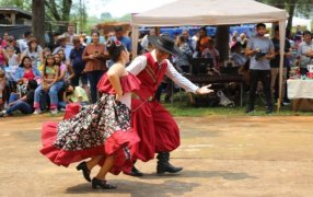Misiones: El Gobernador Hugo Passalacqua visitó la Fiesta Provincial del Lechón en Bonpland y la Fiesta Provincial del Pan en Gobernador López, “las fiestas populares de misiones reflejan el espíritu y la alegría de nuestra gente”